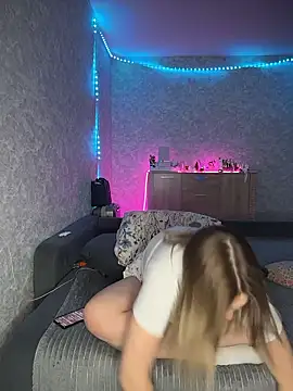 Evaaa_Babiesss élő XXX-chatje