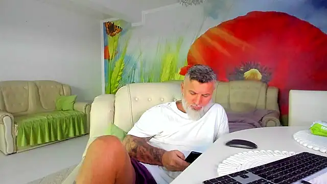 BlowMyXXL élő XXX-chatje