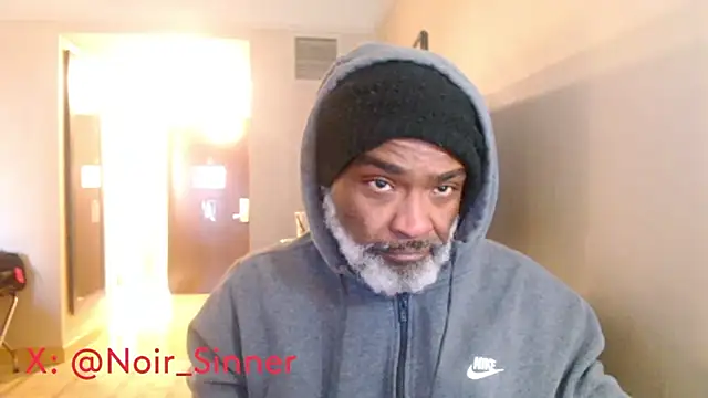 sinnernoir's Live XXX Chat