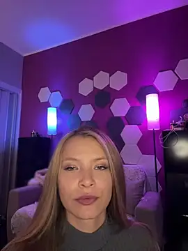 AnastasiaAniess Chat XXX in diretta