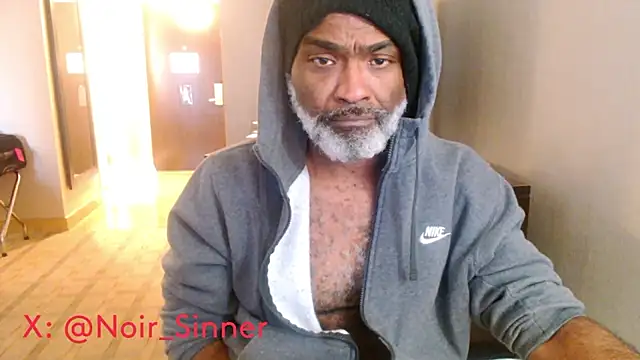 sinnernoir's Live XXX Chat