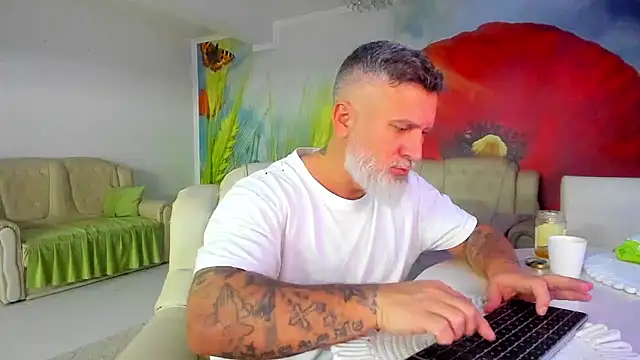 BlowMyXXL: онлайн-секс-чат