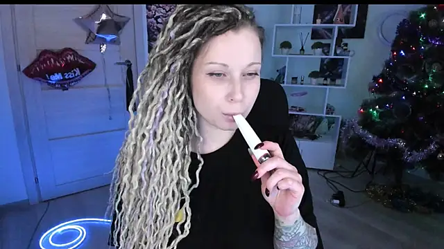 Онлайн чат XXX HoneySallyMoore