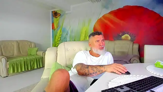 BlowMyXXL's Live XXX Chat