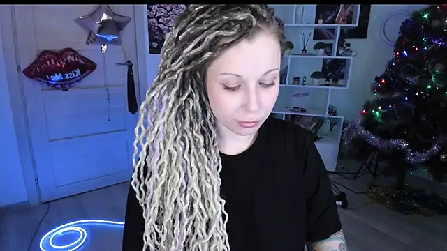 HoneySallyMoore 现场XXX聊天