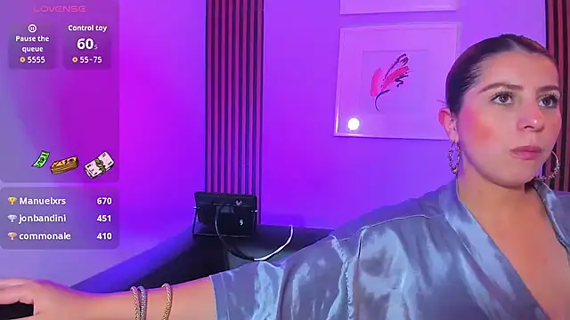 Онлайн чат XXX Nahiajhonson_