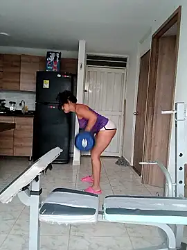 LEIRIS_Y_FRED_01 élő XXX-chatje