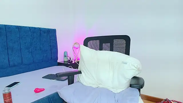 Skye_Moore's Live XXX Chat