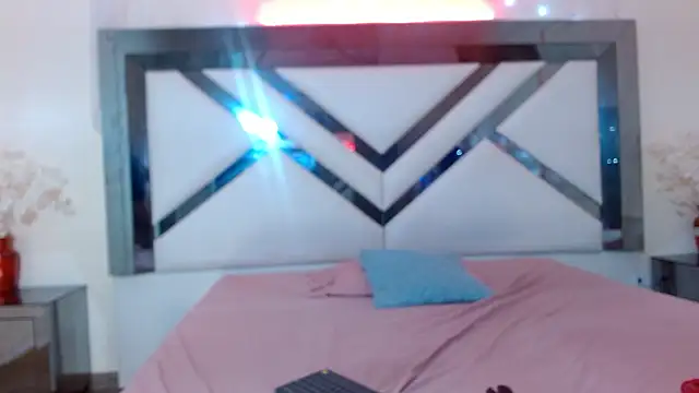 samara_selene's Live XXX Chat