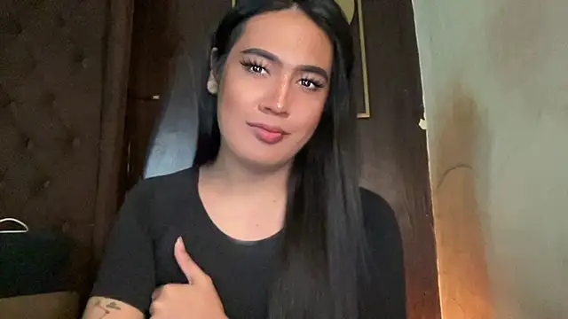 fallon_empress143 Show in webcam