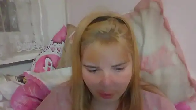 Chat XXX en directo de HornyElena