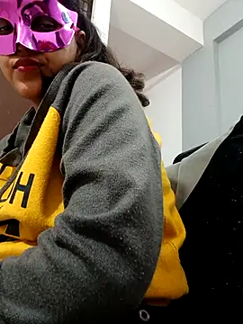 Shivani_hotty's Live XXX Chat