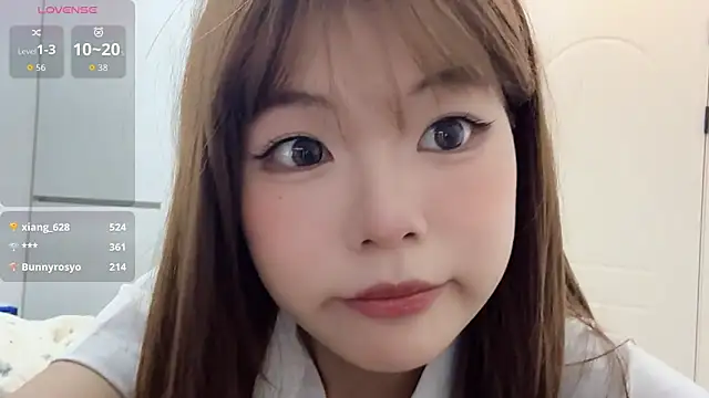 Xiaorui-'s Live XXX Chat