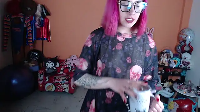 MissMiia2 Live XXX-chat