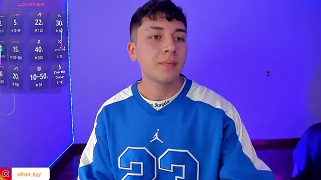 oliver_kyy Webcamshow