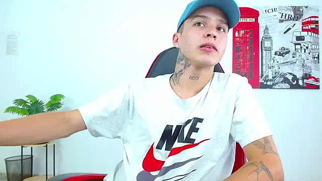 Cumandres18 webcam show