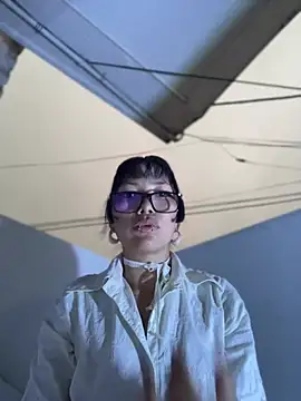 Онлайн чат XXX Namii_cute