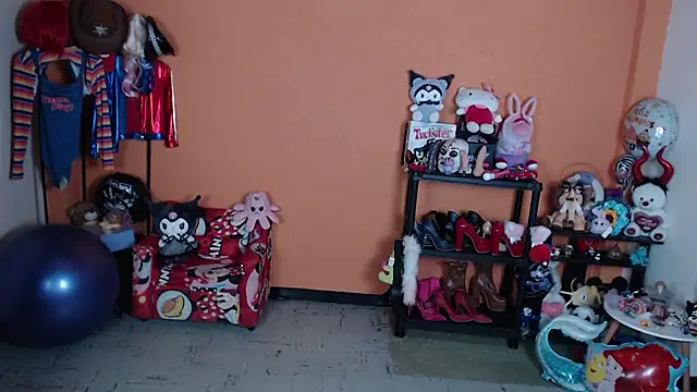 MissMiia2 Live XXX-chat