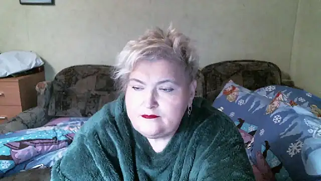 Lana555: онлайн-секс-чат