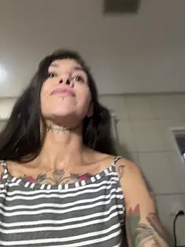 Nikatsu's Live XXX Chat