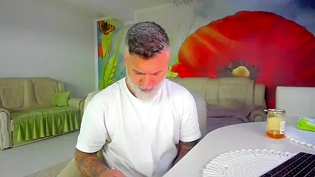 BlowMyXXL's Live XXX Chat