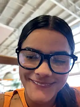 Chat +18 de Kaily_Sweet16 ao vivo