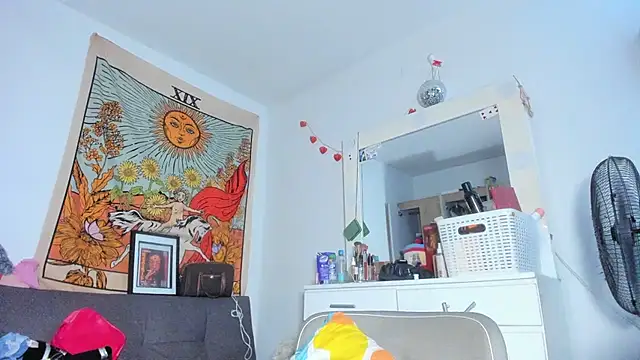 kiaraglam2's Live XXX Chat