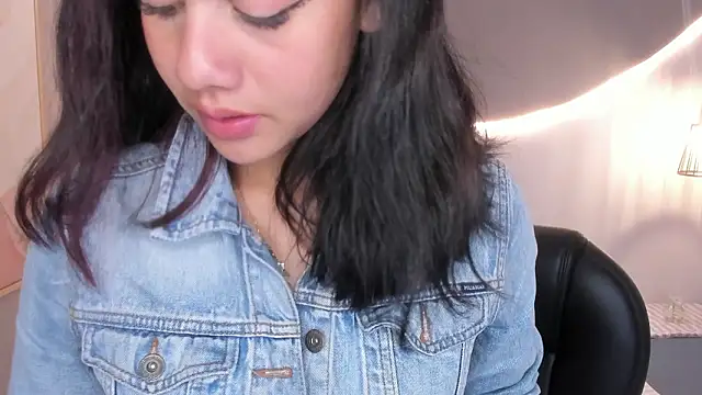 Julieth_brown_'s Live XXX Chat