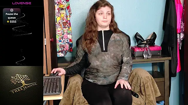 Онлайн чат XXX TreeJeanne