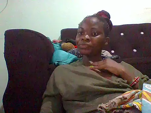 sexxyqueenn22 Adlı Modelin Canlı XXX Sohbeti