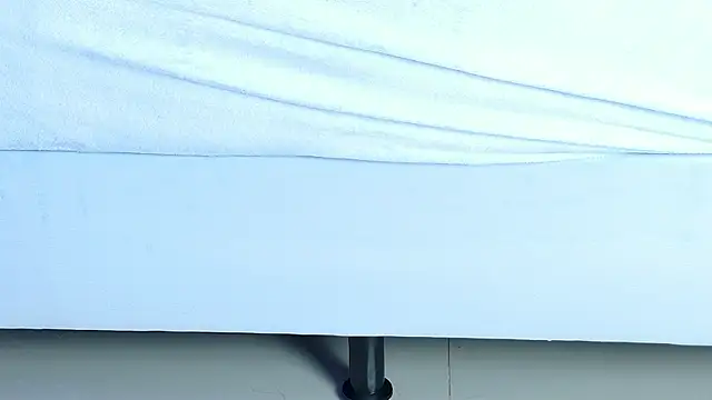 IrissBloom's Live XXX Chat