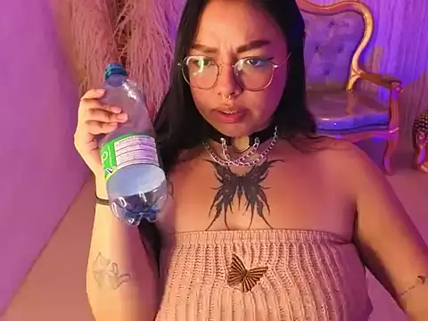 lexie_s Adlı Modelin Canlı XXX Sohbeti