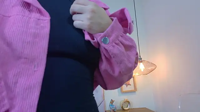 ArielSparkz: онлайн-секс-чат