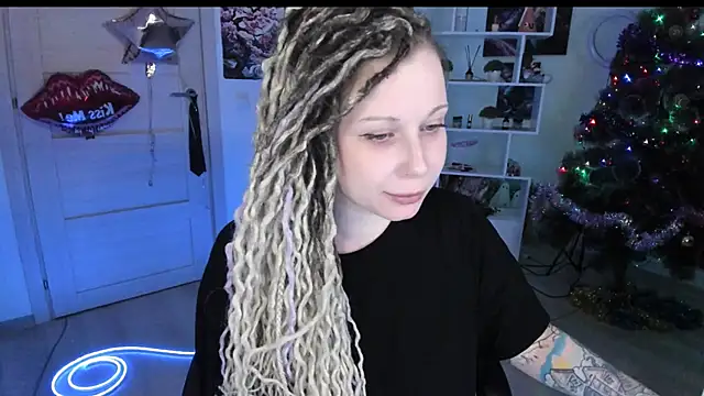 HoneySallyMoore's Live XXX Chat