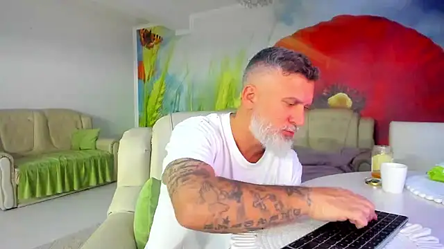 BlowMyXXL's Webcam Show