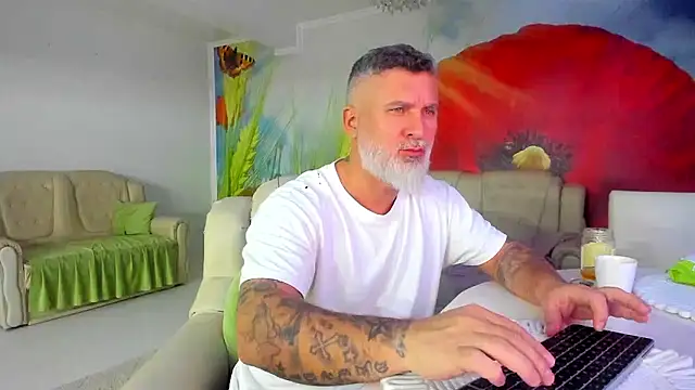 BlowMyXXL's Live XXX Chat