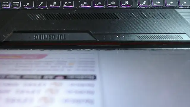 Chatroom XXX en direct de misskaro