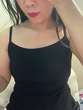 -Suka-a's Live XXX Chat