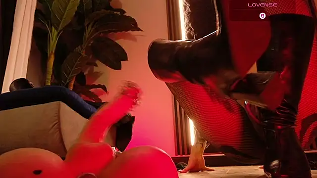 La_Diabla_111_ Live XXX-chat