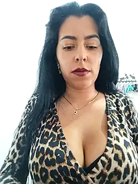 Luianna's Live XXX Chat