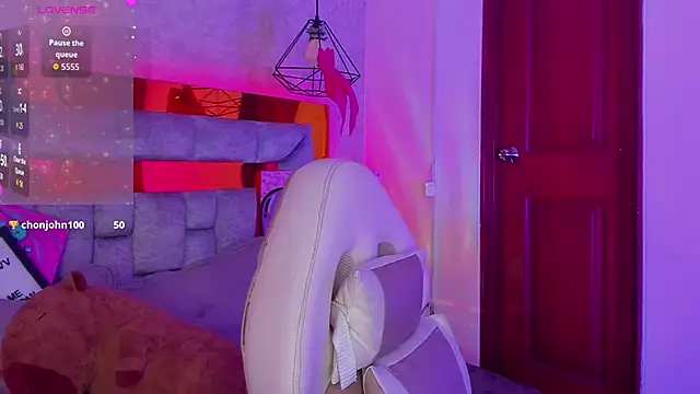 Chatroom XXX en direct de sophiievv