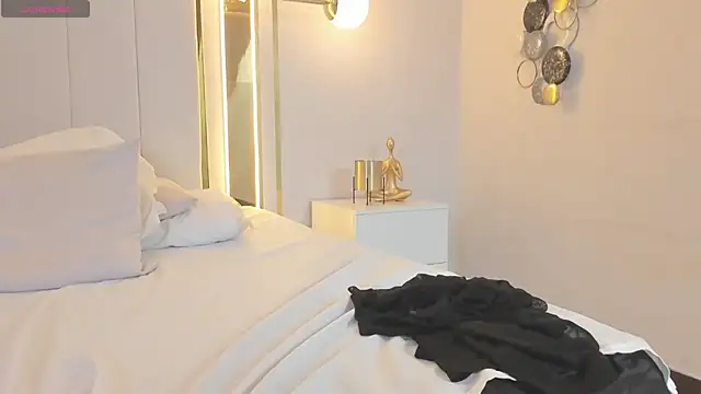 Chat +18 de naughtyrose_vc ao vivo