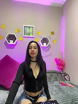 Laskhmi_ – Naživo XXX chat