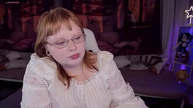 LottieReed – Naživo XXX chat