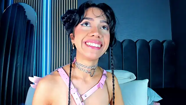 Gina_77's Live XXX Chat