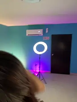 Chatroom XXX en direct de TheAlejandroDolls