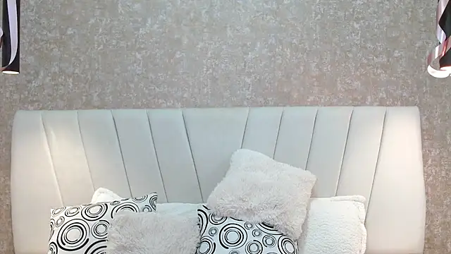 Chatroom XXX en direct de AliceSmity_