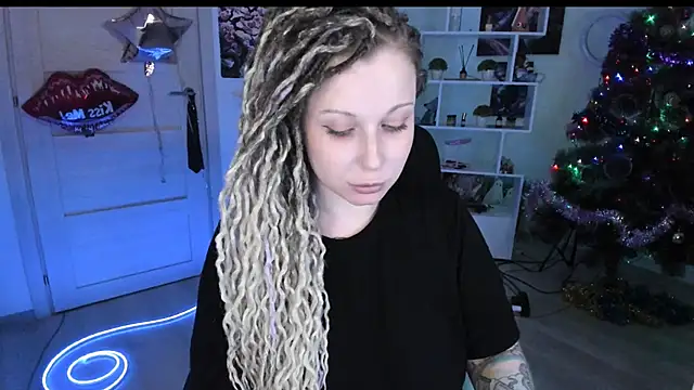 HoneySallyMoore 即時 XXX 聊天