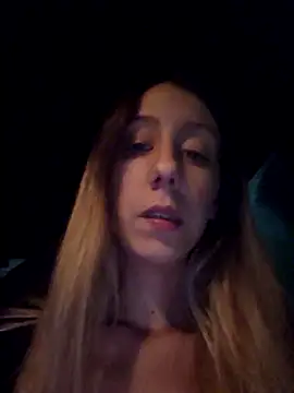 PetiteSecrets' Live XXX Chat