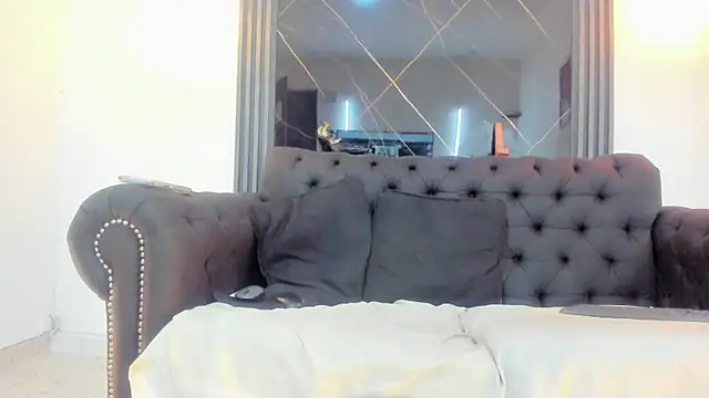 VickyJohnson1's Live XXX Chat